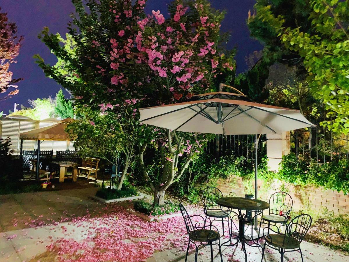 Floral Hotel - Begonia Villa Qingdao Buitenkant foto